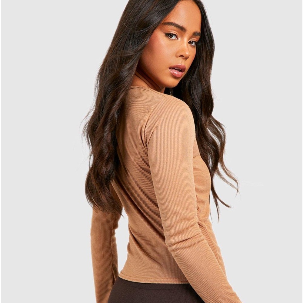🆕 Soft Knit Rib Top - Picture 2 of 4
